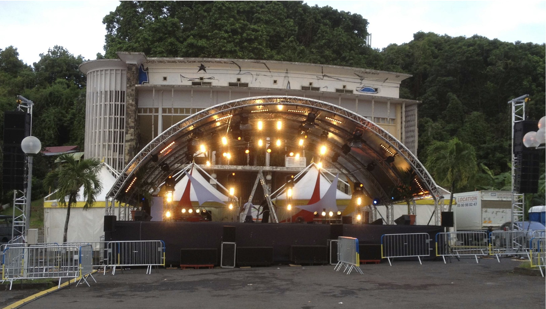 Structures scéniques j2cmusic guadeloupe